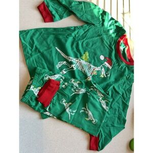 kids size 7 Christmas pjs Set. Dinosaur eating pizza.‎ Green & Red. New D-15